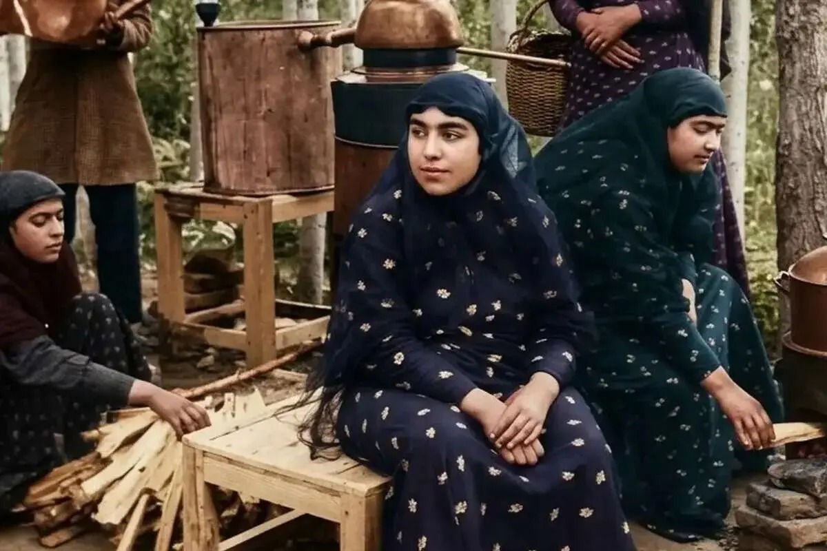 سفر به عصر قاجار؛ از «ایست بازرسی جاده همدان» تا «آبتنی در ساحل انزلی»