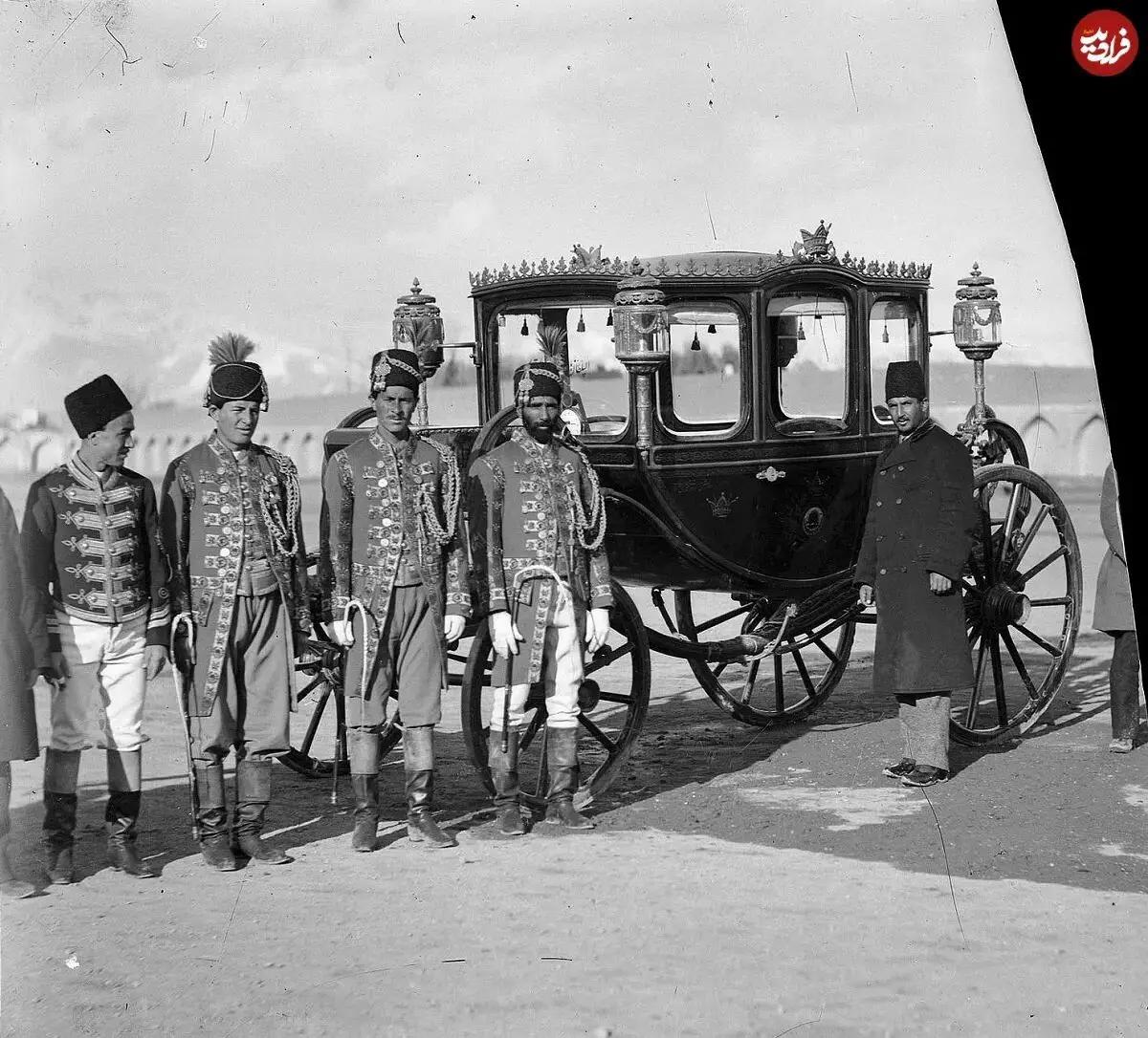 آریا بانو
