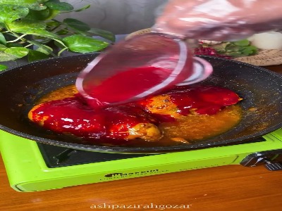 مرغ با سس آلبالو یک طعم جدیده!