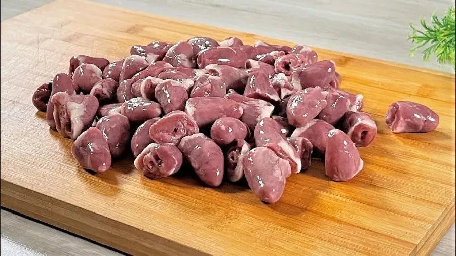 آریا بانو