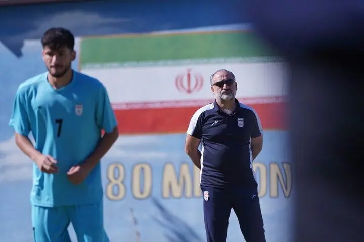 حسین عبدی از سرمربیگری تیم فوتبال امید استعفا داد