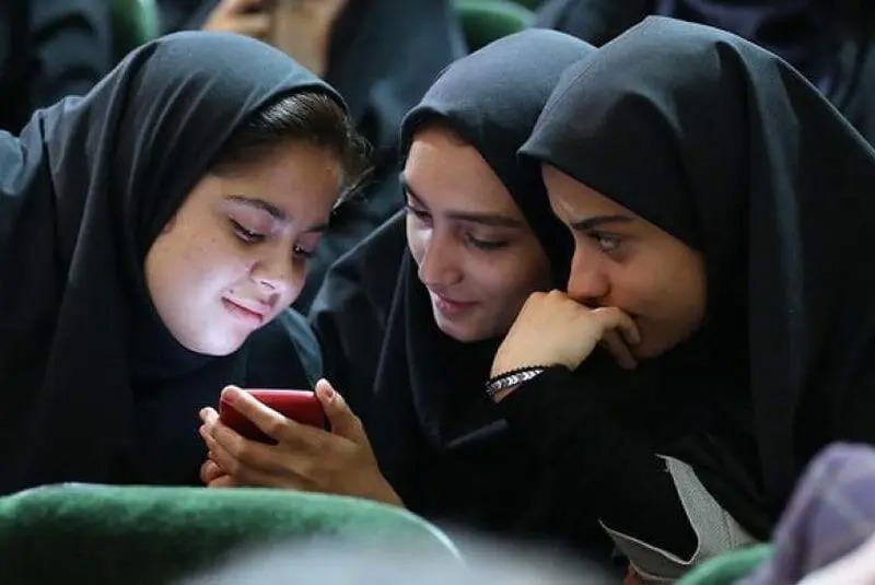 نسل Z ، بی قاعده یا سازنده قاعده‌ای تازه؟