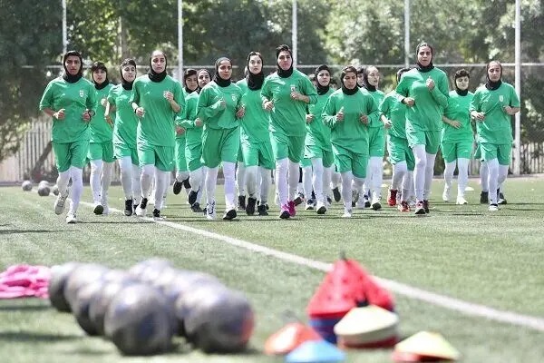 بحران جدید برای فوتبال زنان؛ وقتی غیبت چند داور تقویم را به هم می‌ریزد