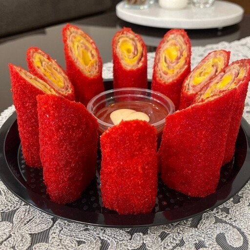 رول ژامبون سوخاری، یکی از خوشمزه ترین فینگرفودها
