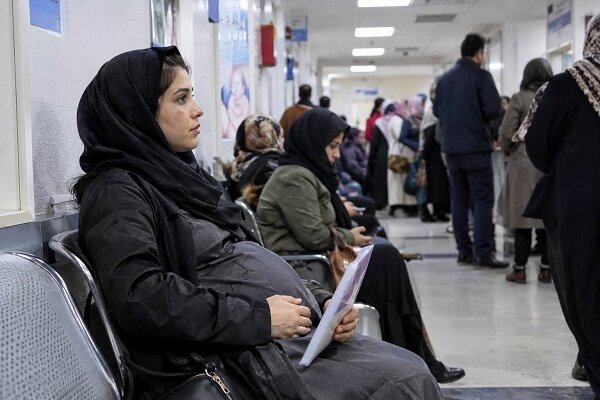 بارداری زیر سایه هزینه‌ها؛ بیمه چقدر از بار مادران کم می‌کند؟