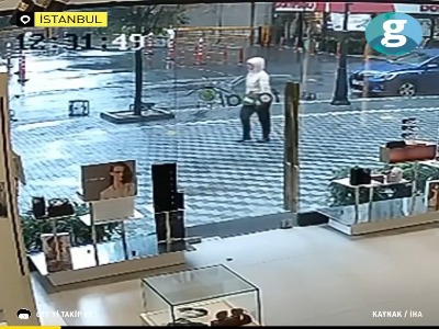 لحظه خرد شدن شیشه‌های عینک‌فروشی