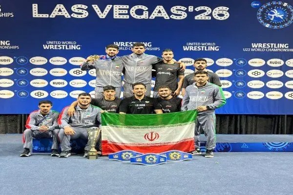 تیم کشتی آزاد امیدهای ایران بر سکوی قهرمانی جهان ایستاد