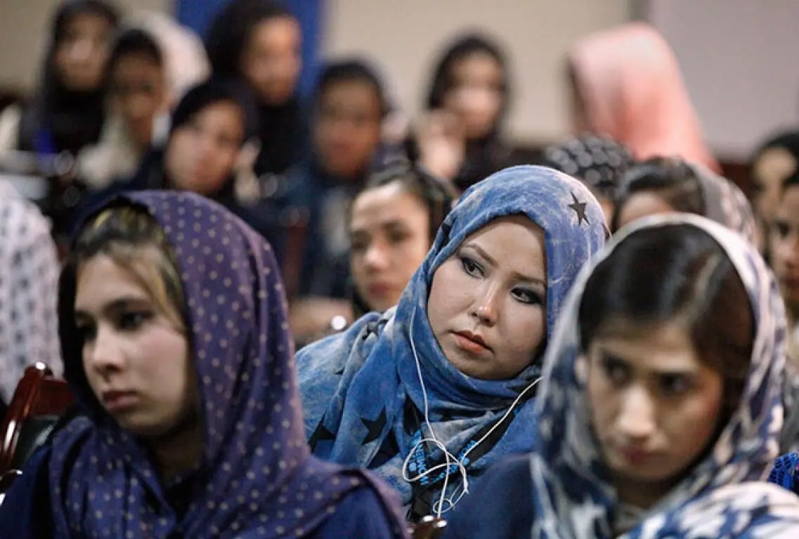 زنان افغانی که در ایران به دنیا می‌آیند اما هیچ مدرک هویتی ندارند